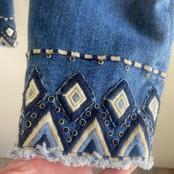 Driftwood Colette Embroidered Denim Boho Cropped Jeans - Picture 11 of 12